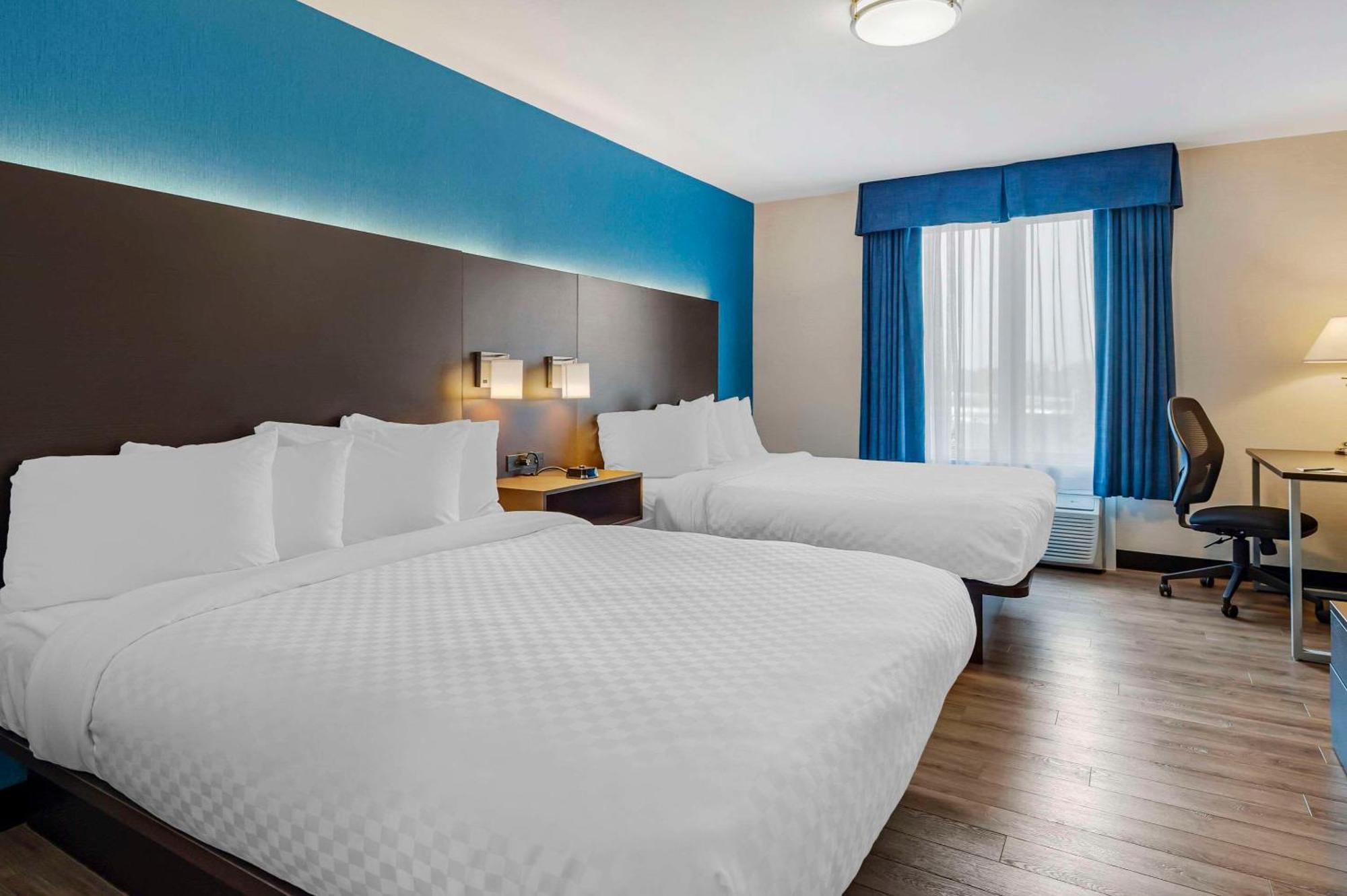 Quality Inn Ottawa Exterior photo