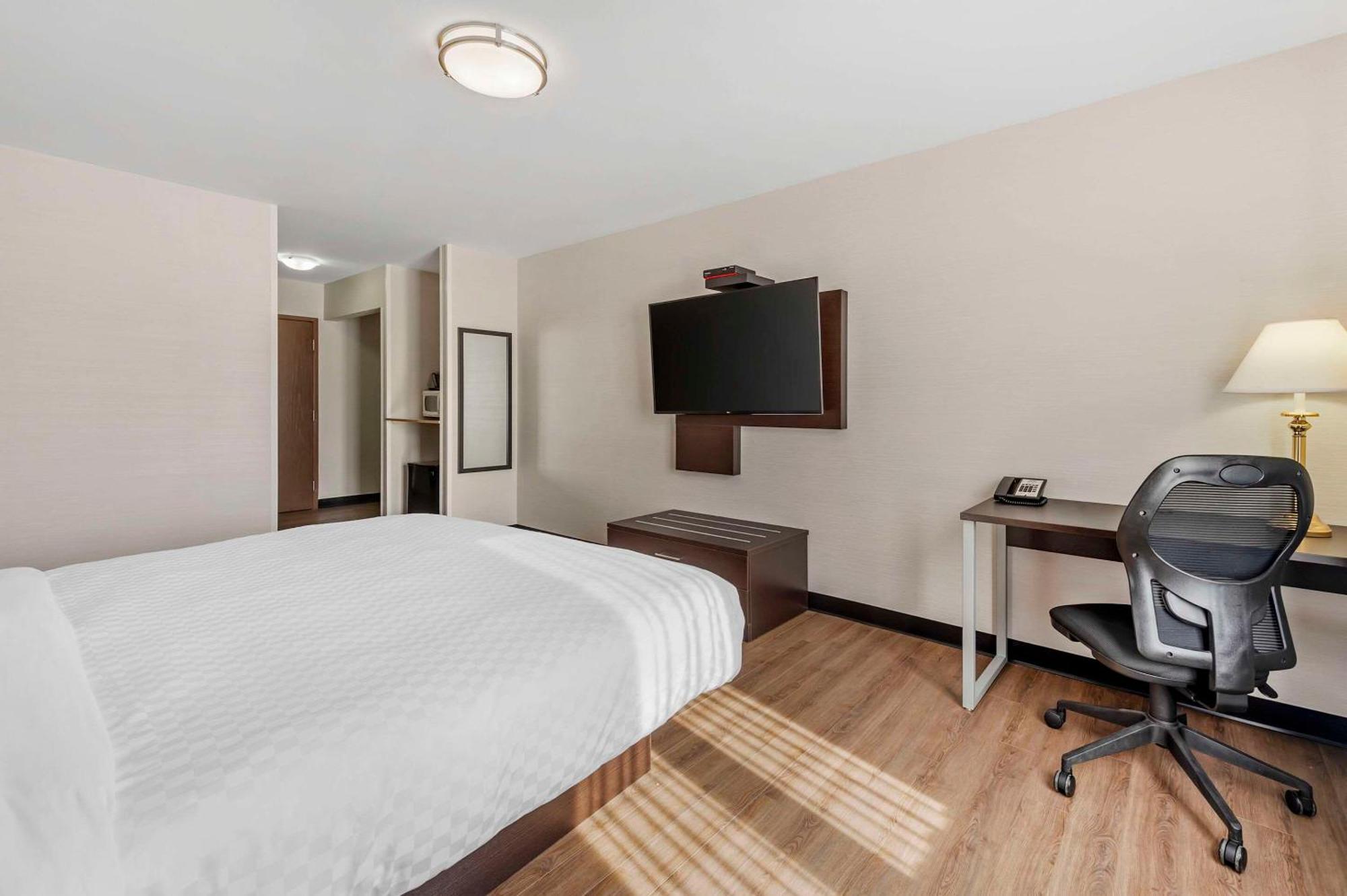 Quality Inn Ottawa Exterior photo